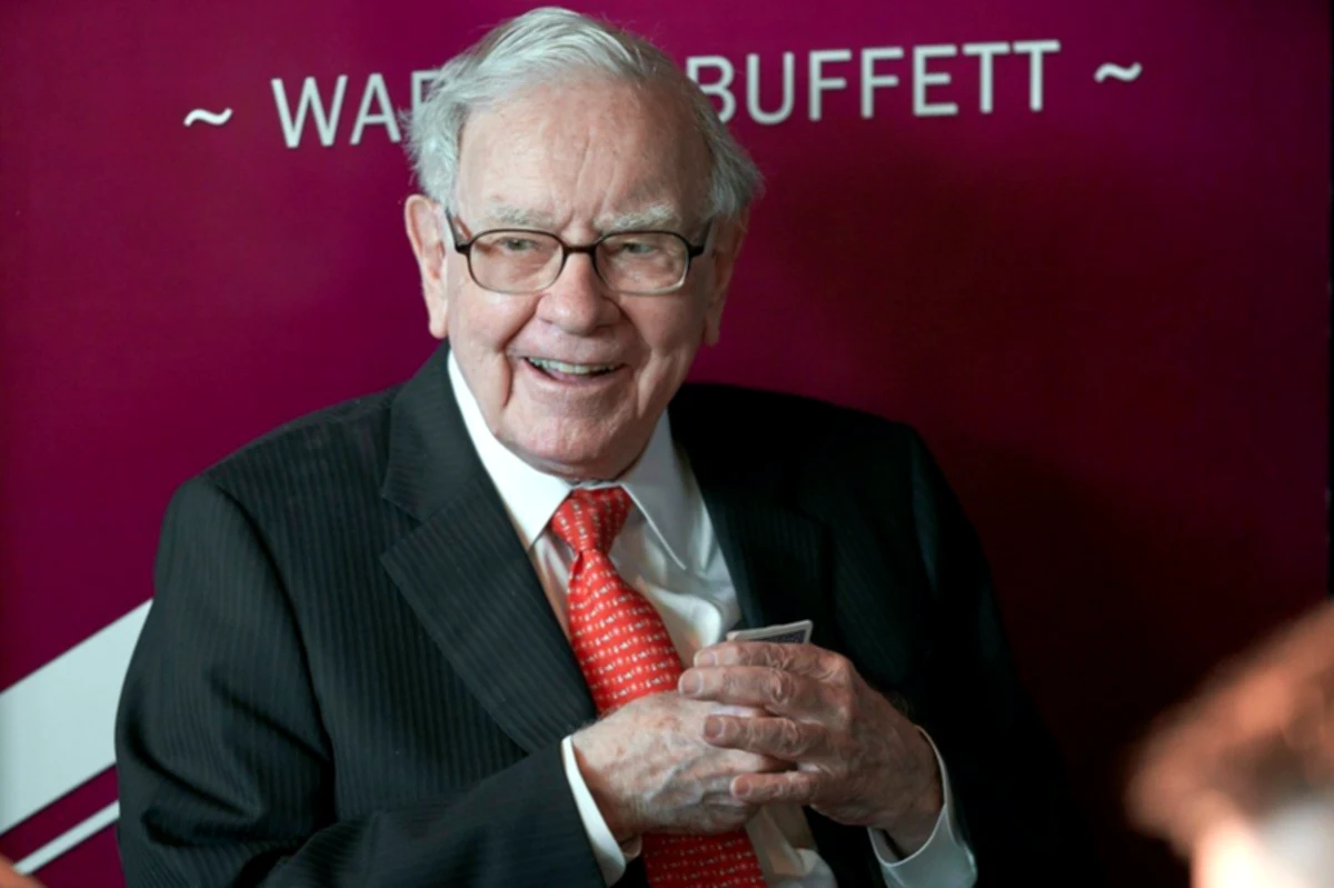 After 50 centuries, Warren Buffett leaves Berkshire Hathaway.