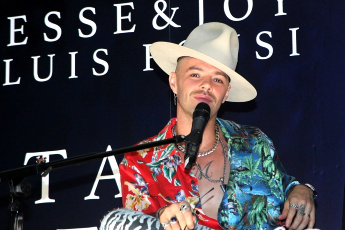 Jesse Huerta begins a new musical era after her separation from Jesse & Joy
