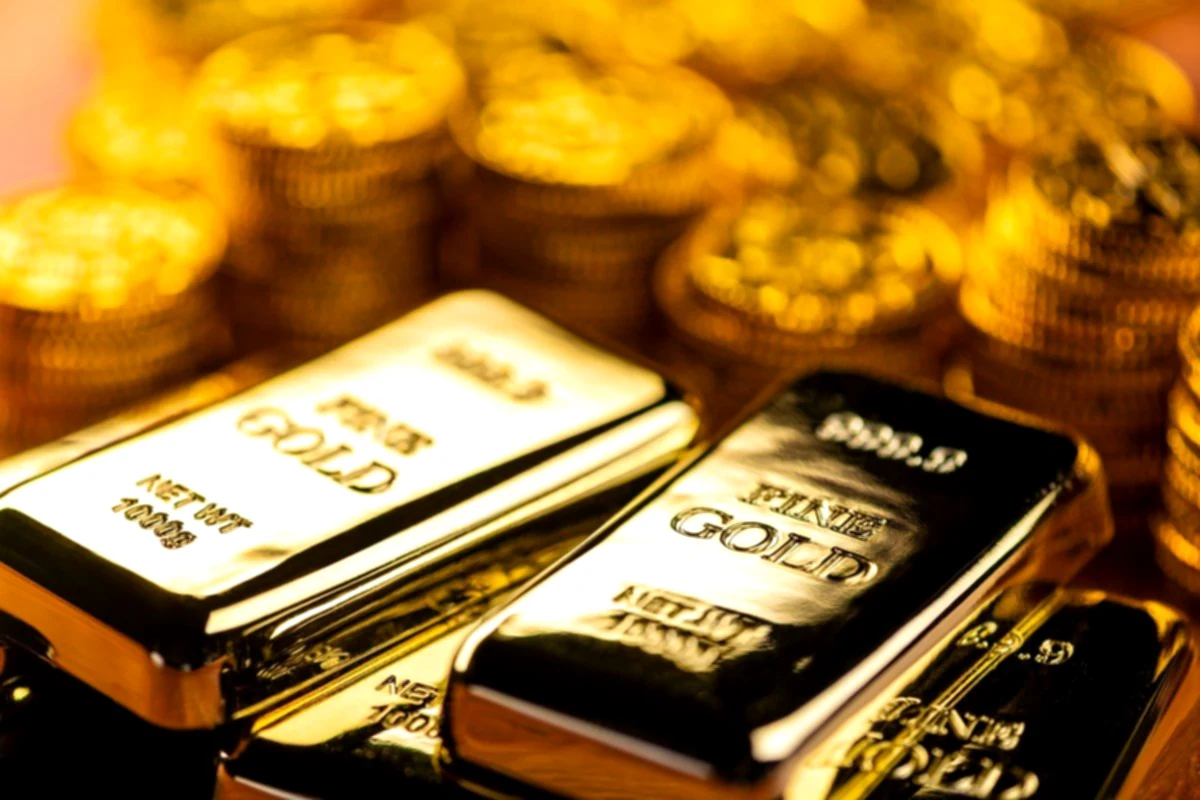 Is it preferable to use set or cash to invest in silver?