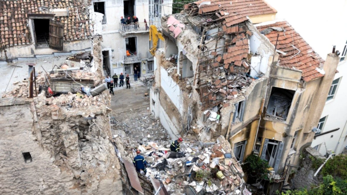 Four American tourists killed in explosion and collapse of building in Athens