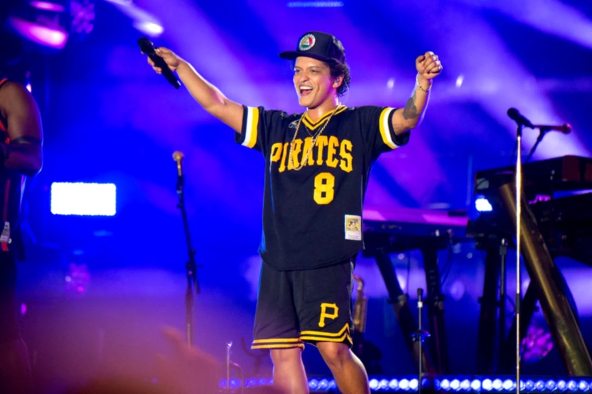 Bruno Mars is 'yellow' after Karol G and Drake's show