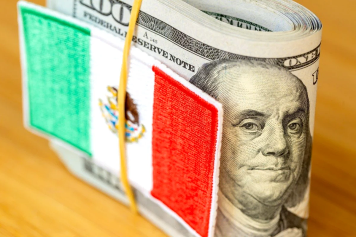 Is it worthwhile to send remittances this fortnight given the dollar's cost in Mexico as of October 1st, 2026?