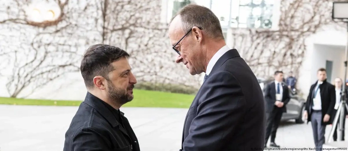 Volodymyr Zelensky arrives in Berlin to negotiate a ceasefire with Russia