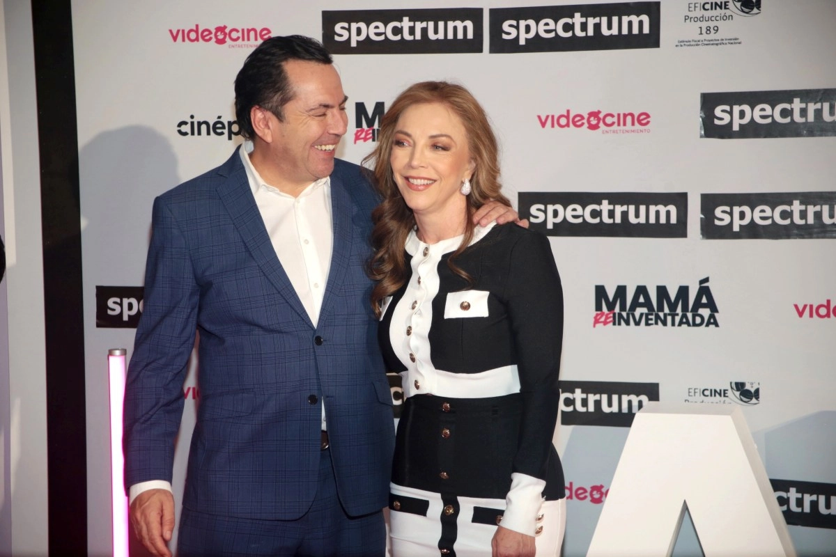 Lalo Salazar talks about the romance he had with Laura Flores 039She is an incredible woman039