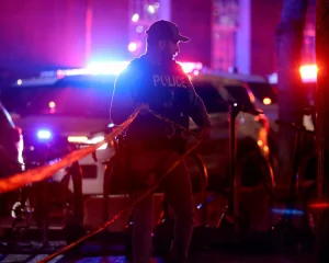 Attempted robbery in Los Angeles ends in police gunfire