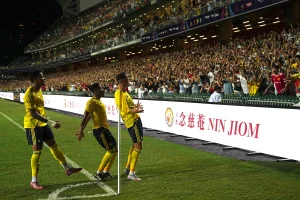 A brace leaves Cristiano Ronaldo 44 goals away from 1000