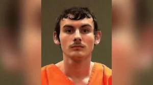 18-year-old kills his mother and injures his father after family shooting in Pennsylvania