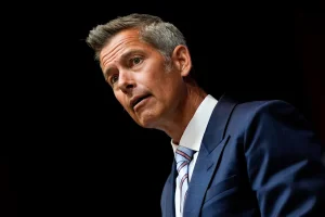 More than 2,000 flights canceled on Sunday, while Duffy warns it could get worse