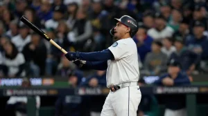 Seattle Mariners secure first free agent of 2025 with Josh Naylor