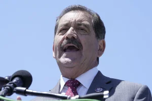 The retirement of Democrat “Chuy” Garcia generates controversy in the House of Representatives