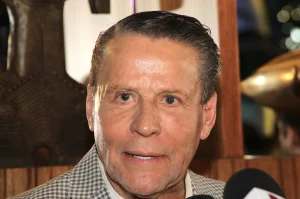 Alfredo Adame launches harsh criticism against ICE and Donald Trump during chat with Adrian Marcelo