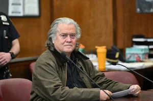Steve Bannon, former Trump advisor, criticizes White House decision on immigration agents in Minnesota