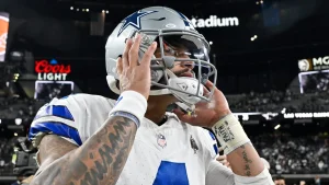 Dak Prescott close to surpassing a Tony Romo record in Cowboys