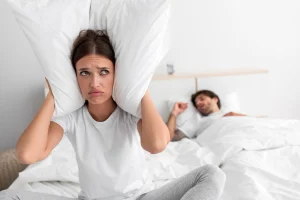 Do you snore when you sleep? Amazon has the solution to not disturb your partner, and it's very inexpensive