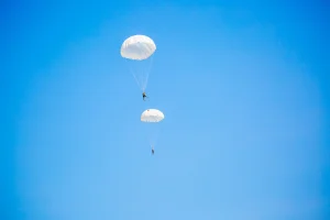 Parachutist dies after collision while jumping in Washington: what is known about the accident?