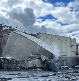 Chemical tank rupture at Washington paper plant leaves one dead and several critically injured