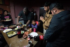 HRW accuses Trump of deporting more than 4,000 Cubans to Mexico and leaving them abandoned