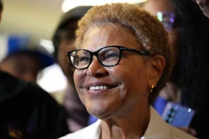 Karen Bass leads Los Angeles mayoral primary