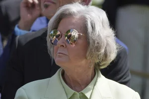 Susie Wiles, chief of staff, rules out having one foot outside the White House
