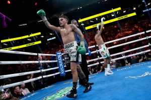 Bam Rodrguez is unbeatable: he knocked out and won his third title in a different category