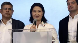 Keiko Fujimori surpasses Roberto Snchez by more than 39,000 votes in the count of the second presidential round in Peru