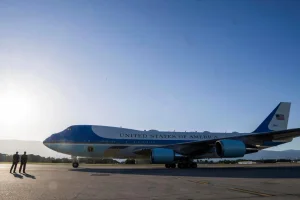 Trump retires legendary Air Force One and replaces it with the controversial plane donated by Qatar