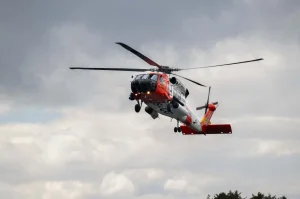 Coast Guard helicopter crashes during training in Alaska: four crew survive