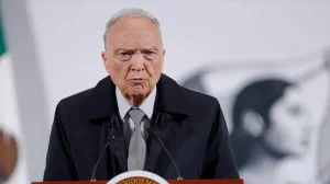 Former Mexican prosecutor generates controversy over his assets that include 10 houses and two Rolls Royce
