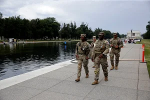 What happened to the Washington Reflecting Pond and why does it concern Trump?