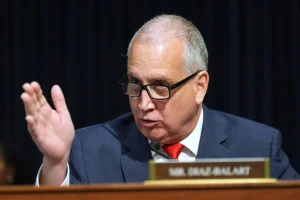 Congressmen from Florida demand that Venezuela not hinder aid after the earthquakes and warn of US surveillance.