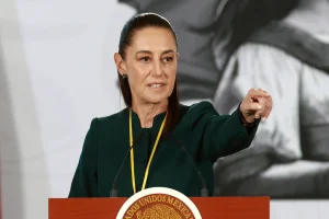 Sheinbaum calls to celebrate with �respect� during Mexico's match against Ecuador