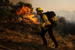 Southern California firefighters on alert for heat wave