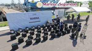 Mexican Navy intercepts a boat with 1.5 tons of cocaine in Chiapas