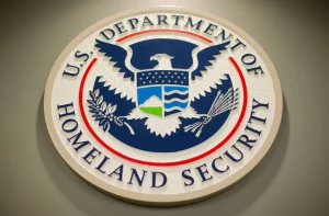 USCIS reinstates 30-day rule for work permits for asylum seekers