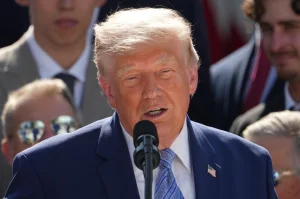 Trump announces tariffs of 10 and 12.5% ??on 60 countries; Mexico is included
