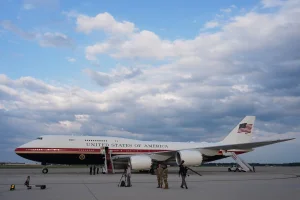 Can a missile shoot down Air Force One? The secrets that protect the president