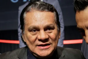 Roberto Duran on Canelo's defeat with Crawford: 'I saw it wrong'