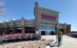 Costco demanda a Trump para solicitar reembolsos arancelarios
