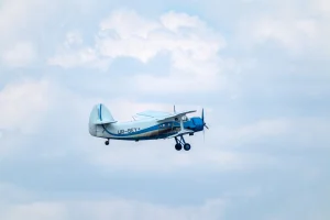 One person dies after small plane crashes near Chandler airport, Arizona