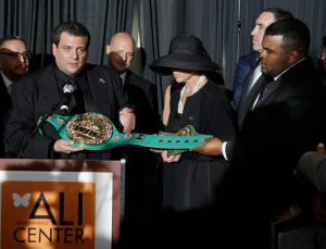 Mauricio Sulaimn considers that Zuffa Boxing's position is fading