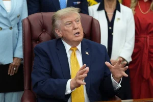 Trump warns Iran that it has a �last chance� to sign a �good� deal